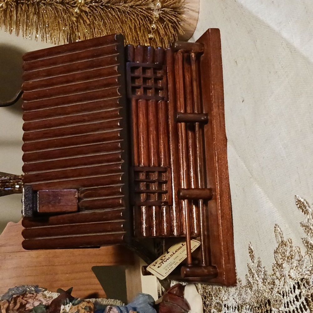 George Good Wooden Log Cabin Music Box